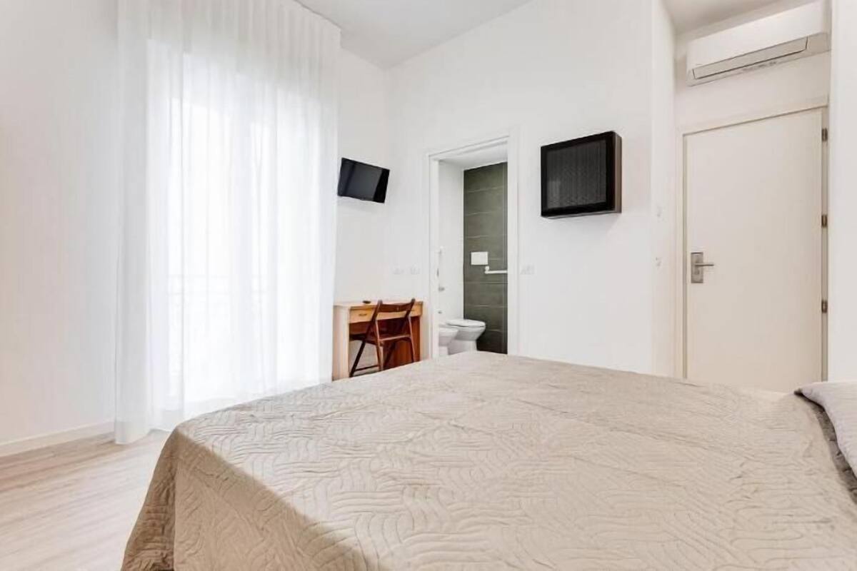Minibar, una cassaforte in camera, una scrivania, insonorizzazione