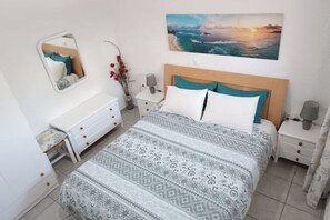 1 chambre, fer et planche à repasser, Wi-Fi, draps fournis
