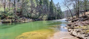 Blue River Charming cabin access to river, Blue Ridge.