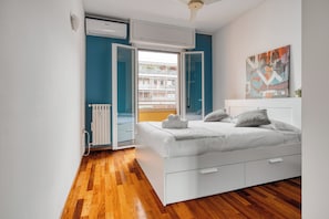 1 chambre, fer et planche à repasser, Wi-Fi gratuit, draps fournis