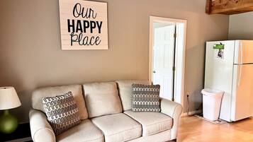 TV connectée, cheminée, jeux vidéo, baby-foot