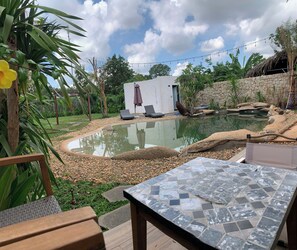 Luksus-studiosuite - udsigt til pool | Terrasse/gårdhave