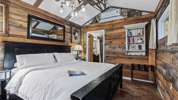 Deluxe Room, Patio | 1 bedroom, premium bedding, free WiFi, bed sheets