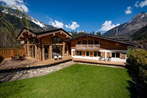 Talo | 4 makuuhuonetta