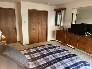 3 Schlafzimmer, Schreibtisch, WLAN, Bettwäsche