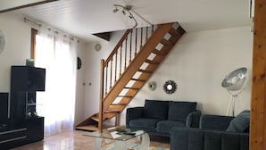 TV, ping pong - Town house with garage (Prades)