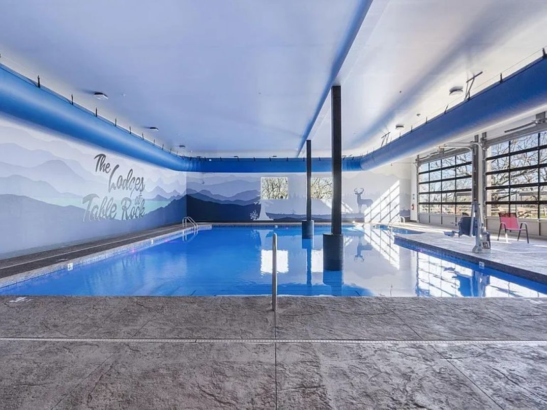 Piscina interna, piscina externa