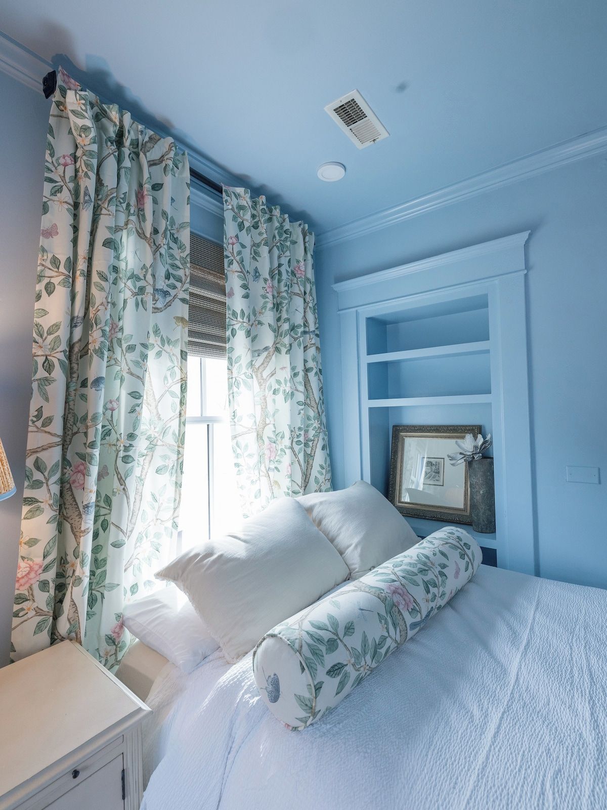 250307 EKP AKueckerAirbnb 00042