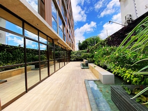 Khuôn viên nơi lưu trú