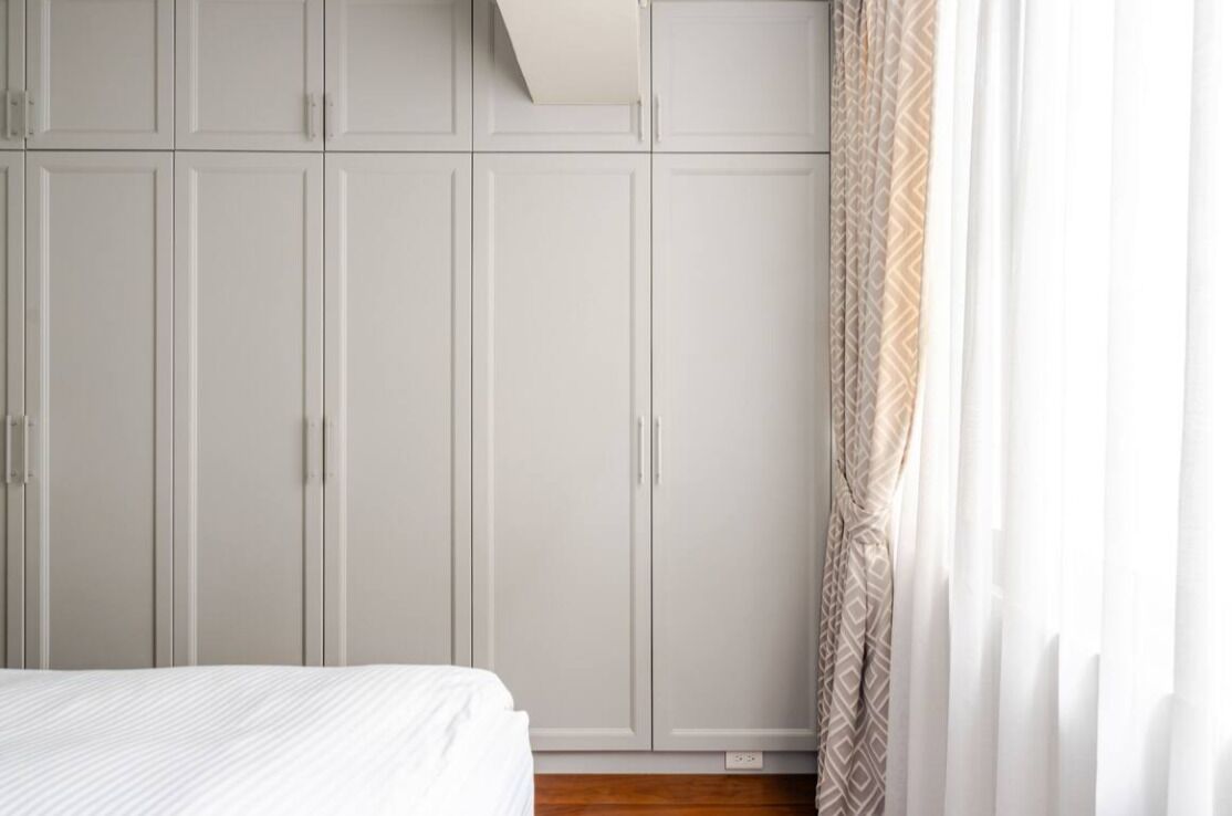 3 室のベッドルーム、デスク、アイロン / アイロン台、旅行用ベビーベッド