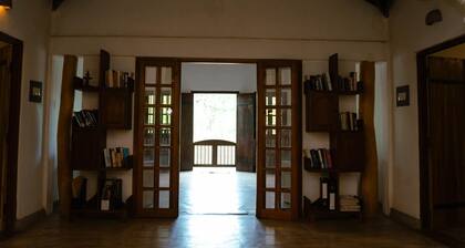 Surya Lagoon Village-Lovely 4-bedroom villa in Nilaveli with WiFi and AC