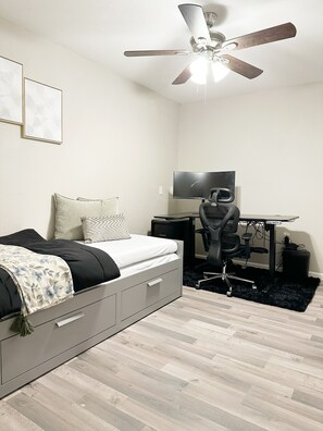 2 bedrooms, iron/ironing board, WiFi, bed sheets