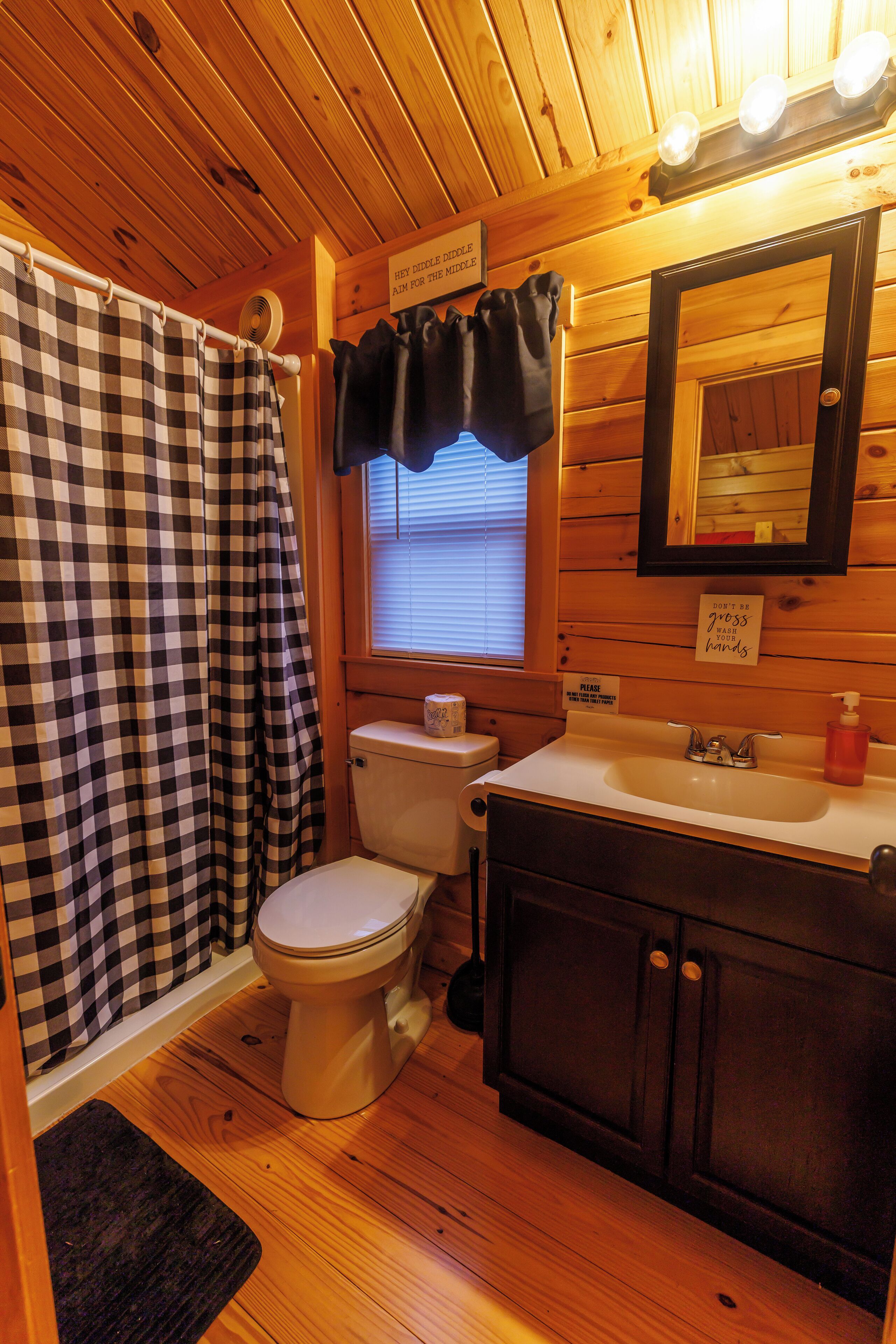 Shower, towels