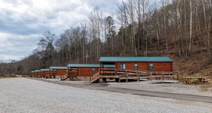 Jacked Up Jeepin' - Ivy Branch Trailhead