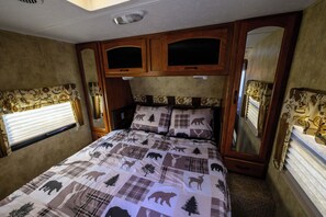 1 habitación, wifi y ropa de cama