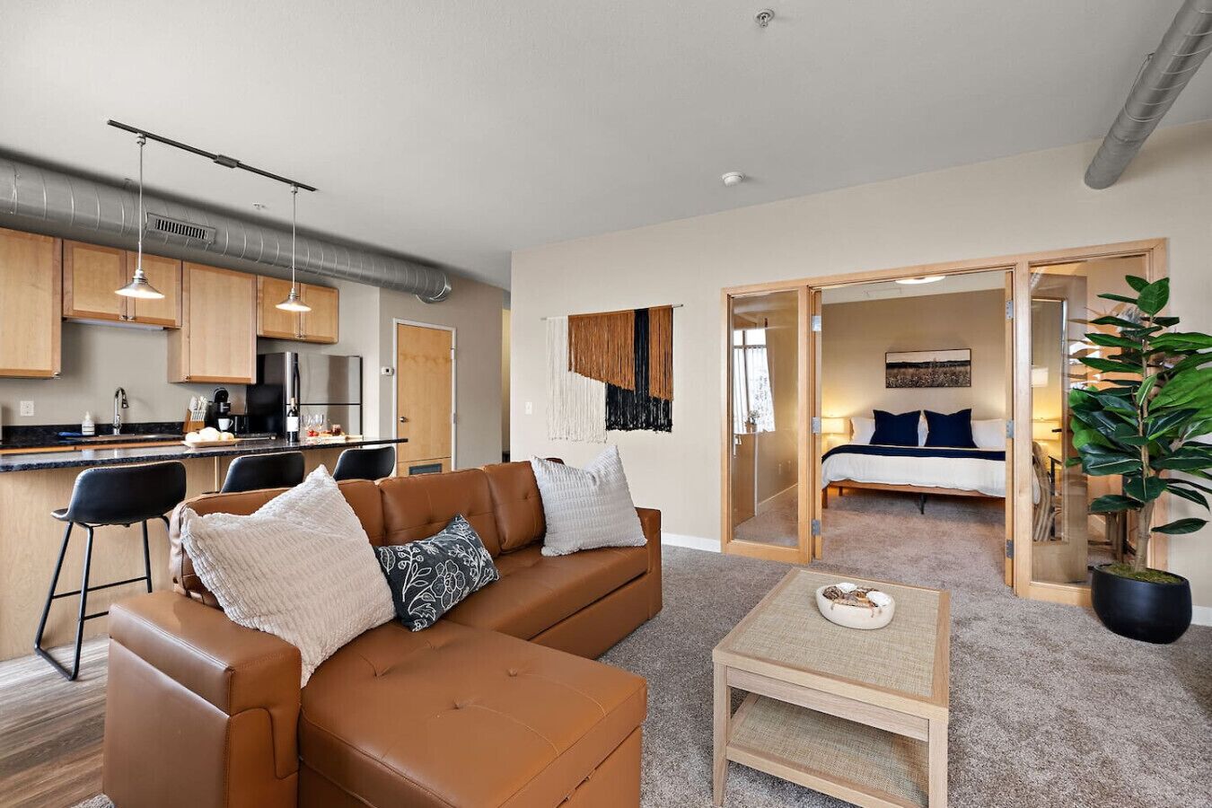 1 bedroom, desk, iron/ironing board, WiFi