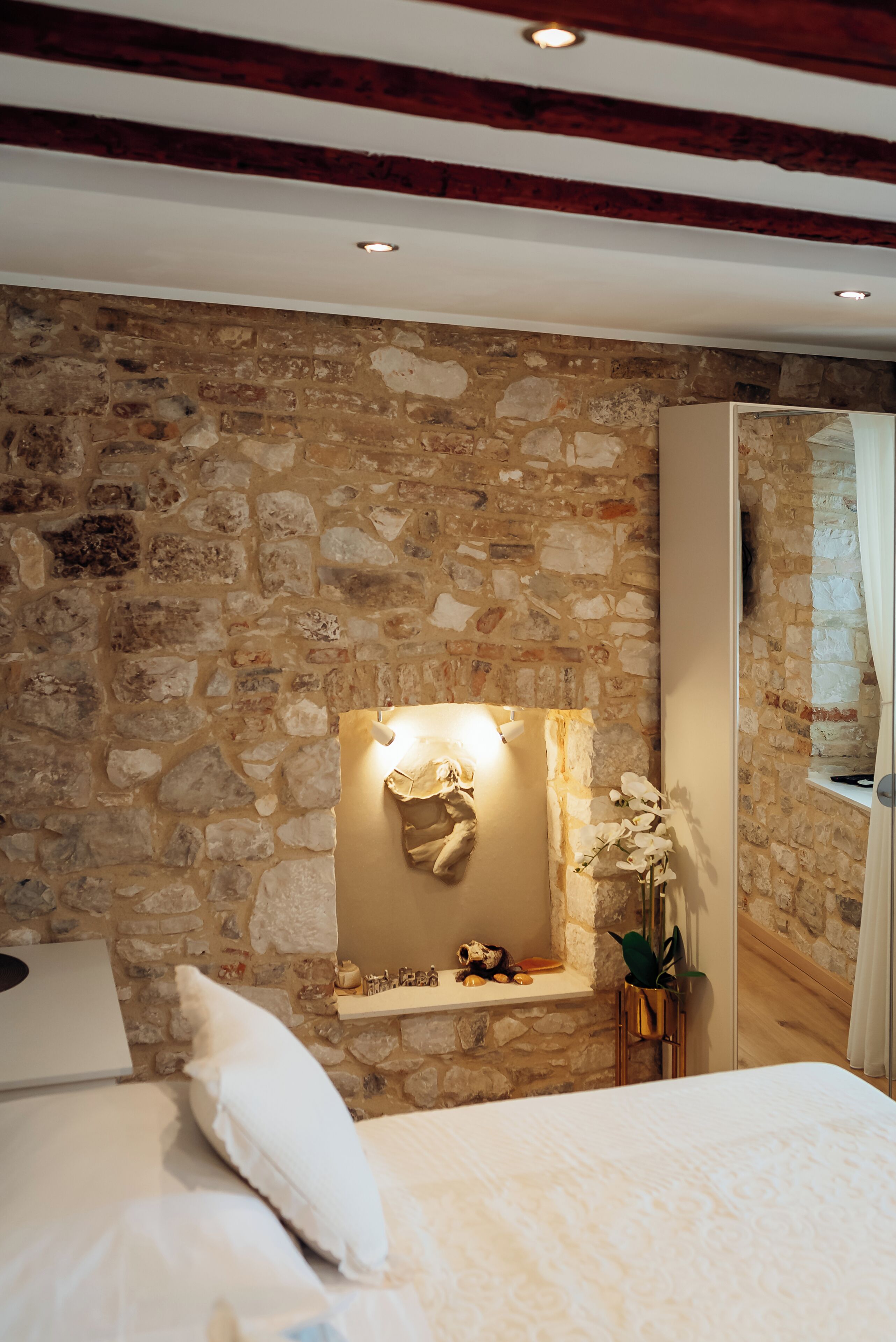 Deluxe Room, City View | Premium bedding, memory foam beds, laptop workspace, blackout drapes