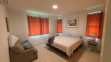 3 habitaciones, escritorio, tabla de planchar con plancha y wifi gratis