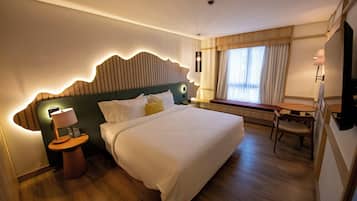 Cofres nos quartos, Wi-Fi de cortesia, roupa de cama