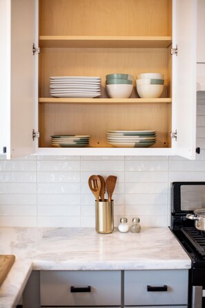 Microwave, oven, stovetop, dishwasher