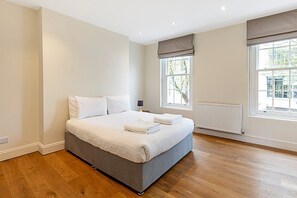 4 Schlafzimmer, Bügeleisen/Bügelbrett, Internetzugang, Bettwäsche