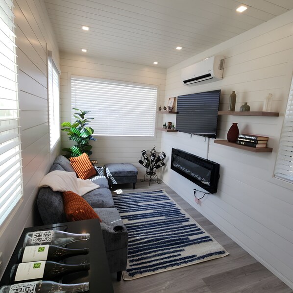 Apartment | 1 bedroom - Unit 9 Barossa Junction Stylish Stay (Fredericksburg)