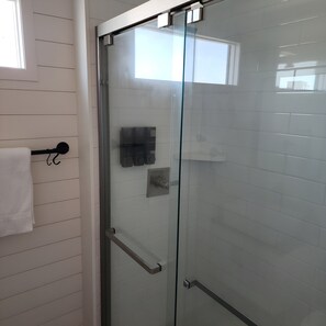 House | 1 bedroom - Unit 6 La Rioja Junction Spanish Wine Escape (Fredericksburg)