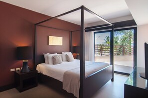 Apartment, 2 Bedrooms, Private Pool, Beachfront | In-room safe, blackout curtains, iron/ironing board, free WiFi