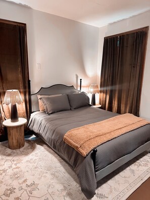 4 chambres, fer et planche à repasser, Wi-Fi gratuit, draps fournis