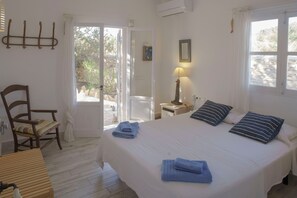 4 chambres, lit parapluie, Wi-Fi gratuit, draps fournis