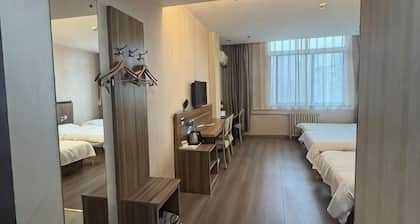 Lin Luo Hotel (Shijiazhuang Time Street)