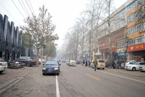 Besorolás nélküli kép, 2. 12 közül, gomb