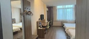 Lin Luo Hotel (Shijiazhuang Time Street)
