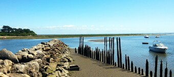 Bright + Classic House | Quick Walk to the Beach!