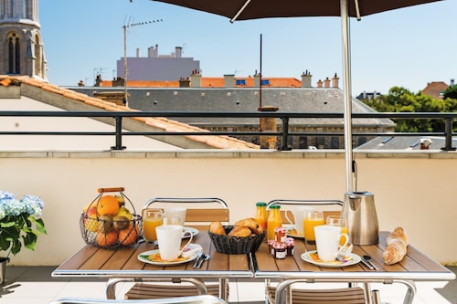 Piscine + Proche de la Plage | Climatisé