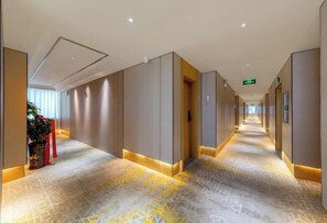 Unclassified image, 2 of 12, button - XinzhuXuan Hotel (Haikou Longhu Tianshi Park Shop) (Haikou)
