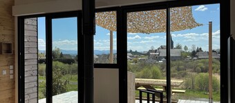 Atypical chalet in the heart of the Auvergne volcanoes