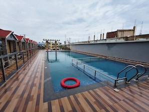 Pool - Sea Wander Beach Resort (Kanthi)