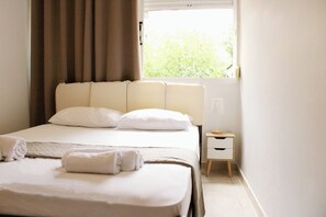 1 habitación, tabla de planchar con plancha, wifi y ropa de cama 