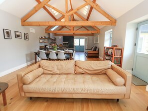 Living area - Stapleford Farm (Beaminster)