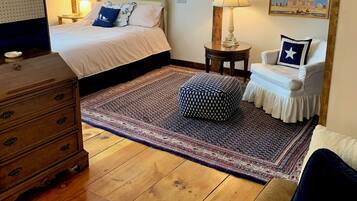 4 slaapkamers, een bureau, een strijkplank/strijkijzer, gratis wifi