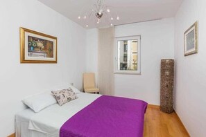 2 camere, ferro/asse da stiro, Wi-Fi gratuito, lenzuola