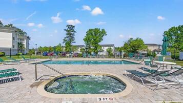 Piscina interna, piscina externa