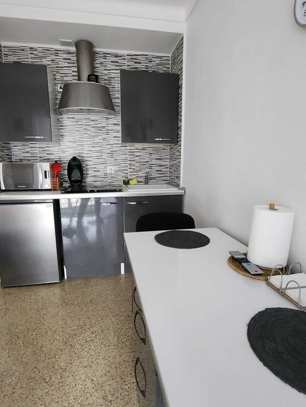 Microwave, stovetop
