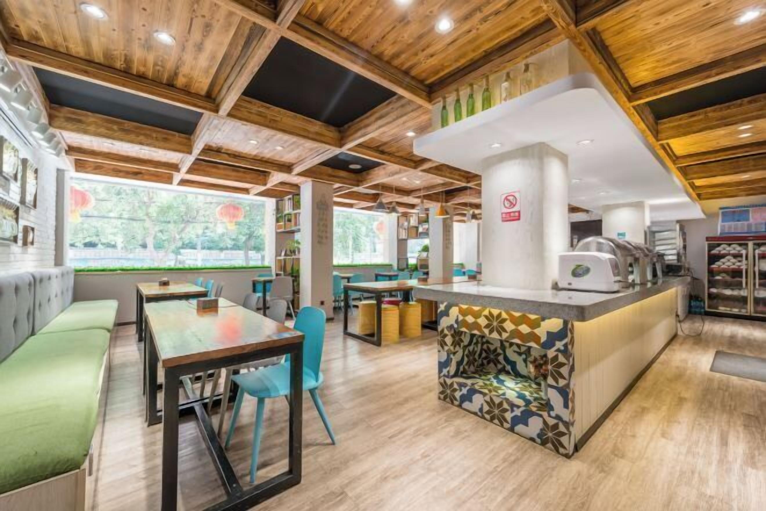 مطعم