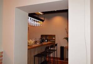 Bar (on property) - L'INATTENDU (Lavaur)