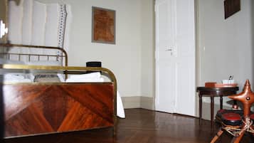 Deluxe-Doppelzimmer, mit Bad, Gartenblick (Orientale) | Laptopgeeigneter Arbeitsplatz, kostenloses WLAN