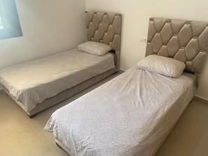 2 多间卧室、WiFi