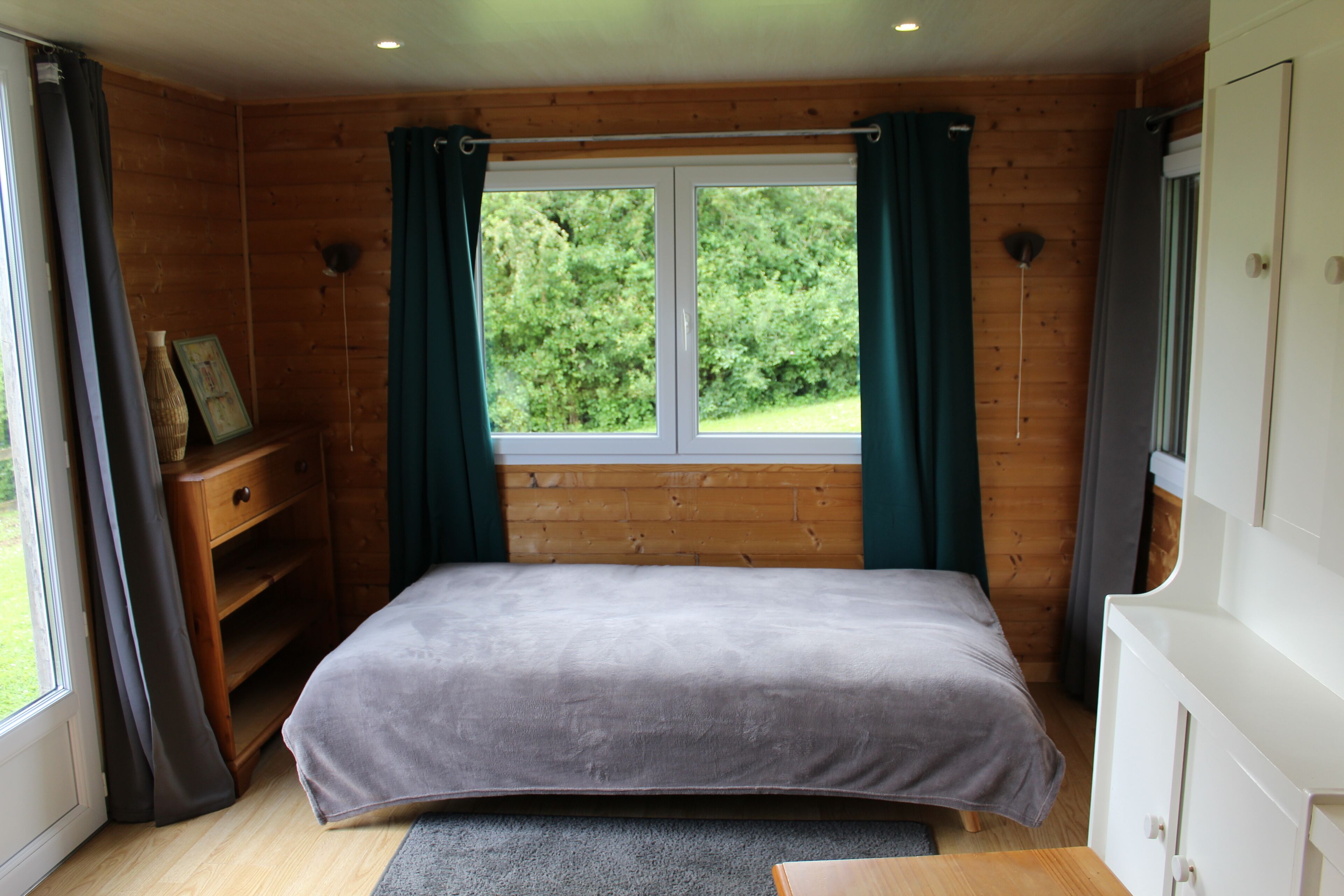 2 bedrooms, free WiFi