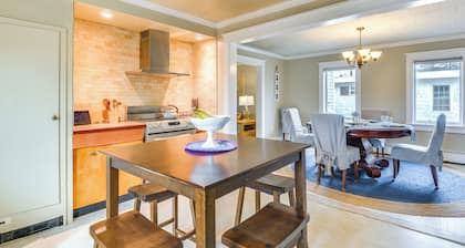 3 Blocks to Lake Ontario: Getaway in Cape Vincent!